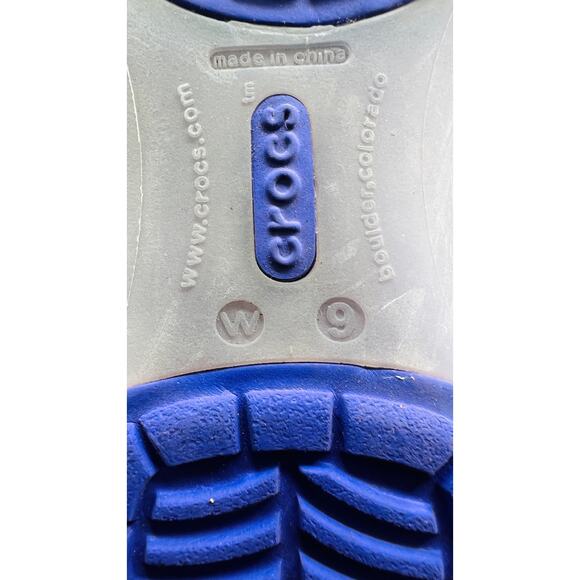 🩴 Crocs W9 White purple Open Toe Slip On Flats Lightweight Water Friendly - Picture 6 of 7